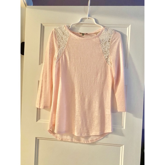 Market & Spruce Tops - Market & Spruce 3/4 sleeve burn out style top